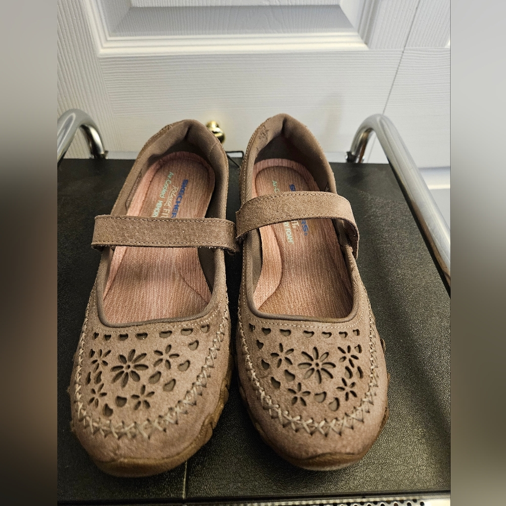 Skechers Memory Foam Women's Mary Jane Size 8 Brown